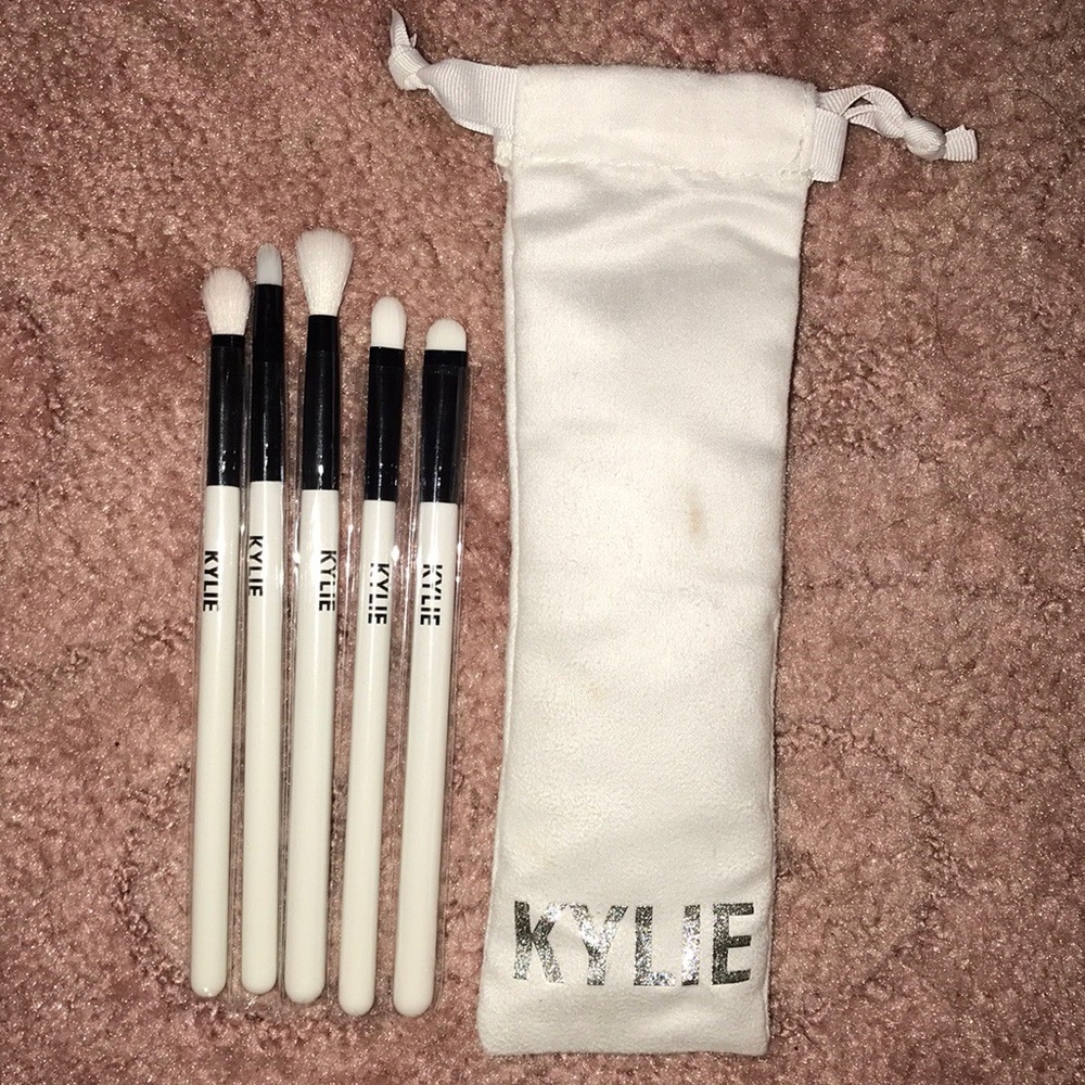 Kylie Cosmetics Brush Set